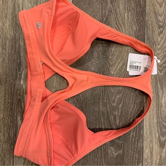 Lululemon All Day Breeze Bra NWT Size 6 A/B - Picture 2 of 3